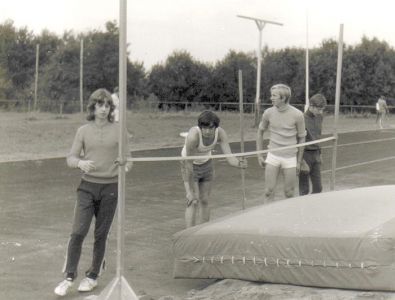 1971 - Sportfest zum Bahnabschluss.jpg