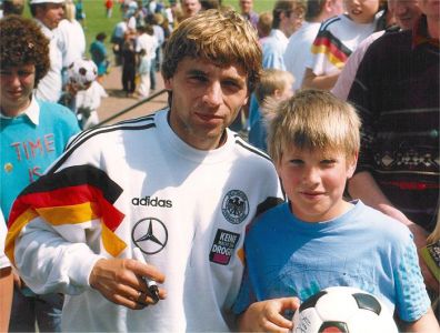 1992 - Henrik Brueggen mit Thomas Haessler.jpg