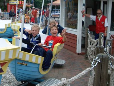 21 - Hansapark Kinderkarussell.jpg