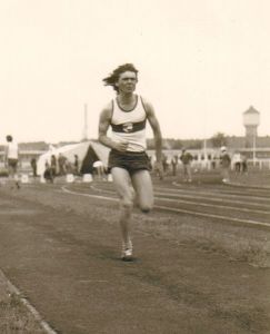 1972 - Landesjugendmeisterschaften Neumuenster - Peter Michalke - Dreisprung.jpg