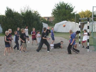 13 - Beach-Fussball.jpg