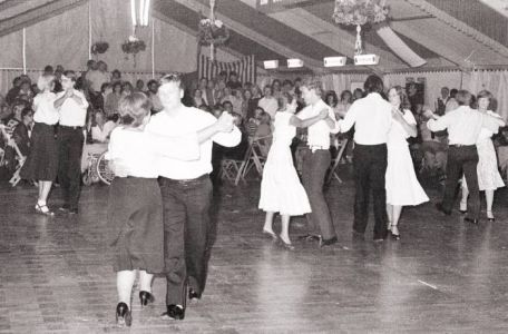 Vorfuehrung der Tanzsparte.jpg